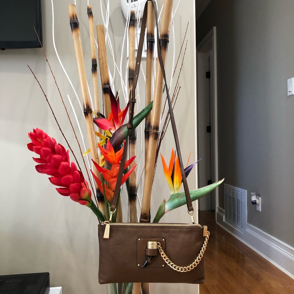 Michael kors bag 💯% authentic!! - Picture 2 of 6